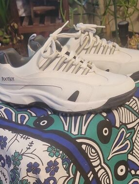 FootJoy White Golg Shoes with Black Trim